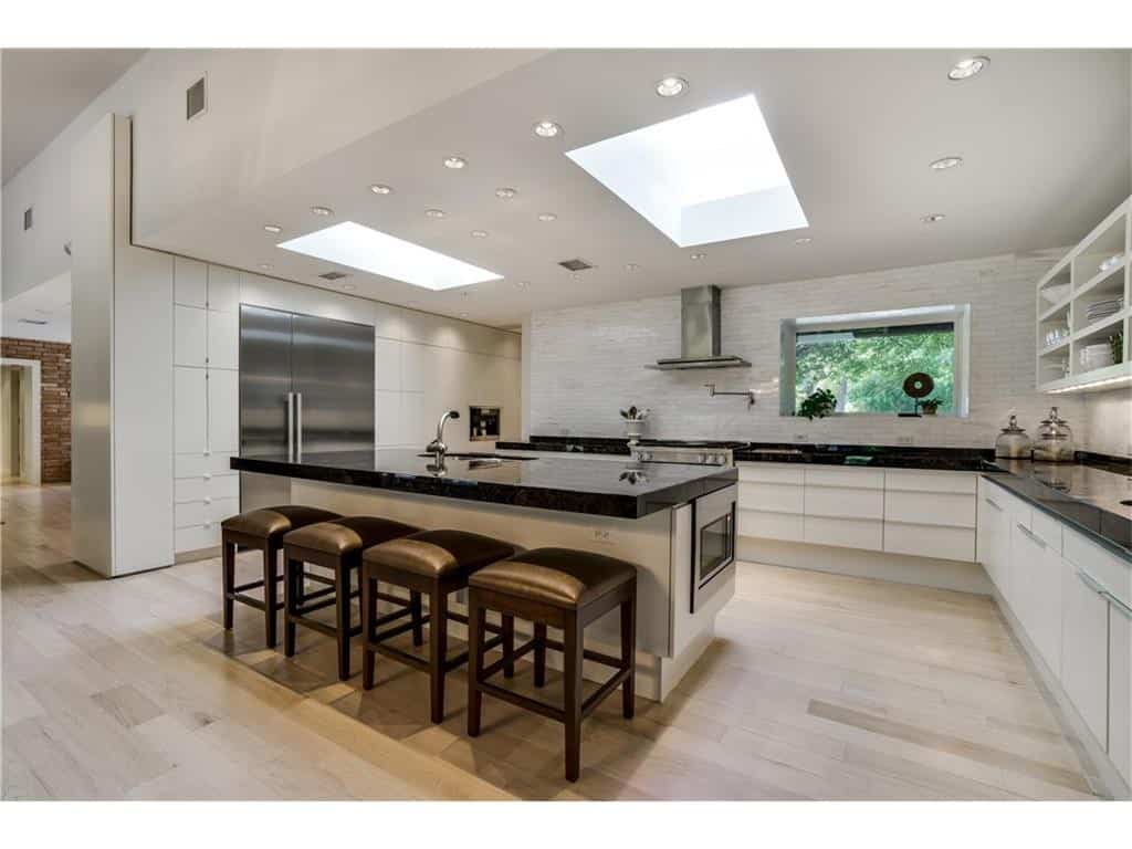 Rainbow-kitchen-1024x768