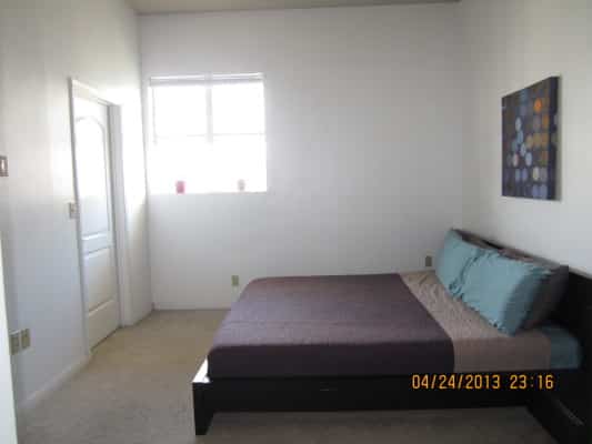 Renaissance-Bedroom-533x400