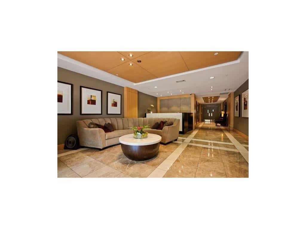 Renaissance-lobby-1024x768