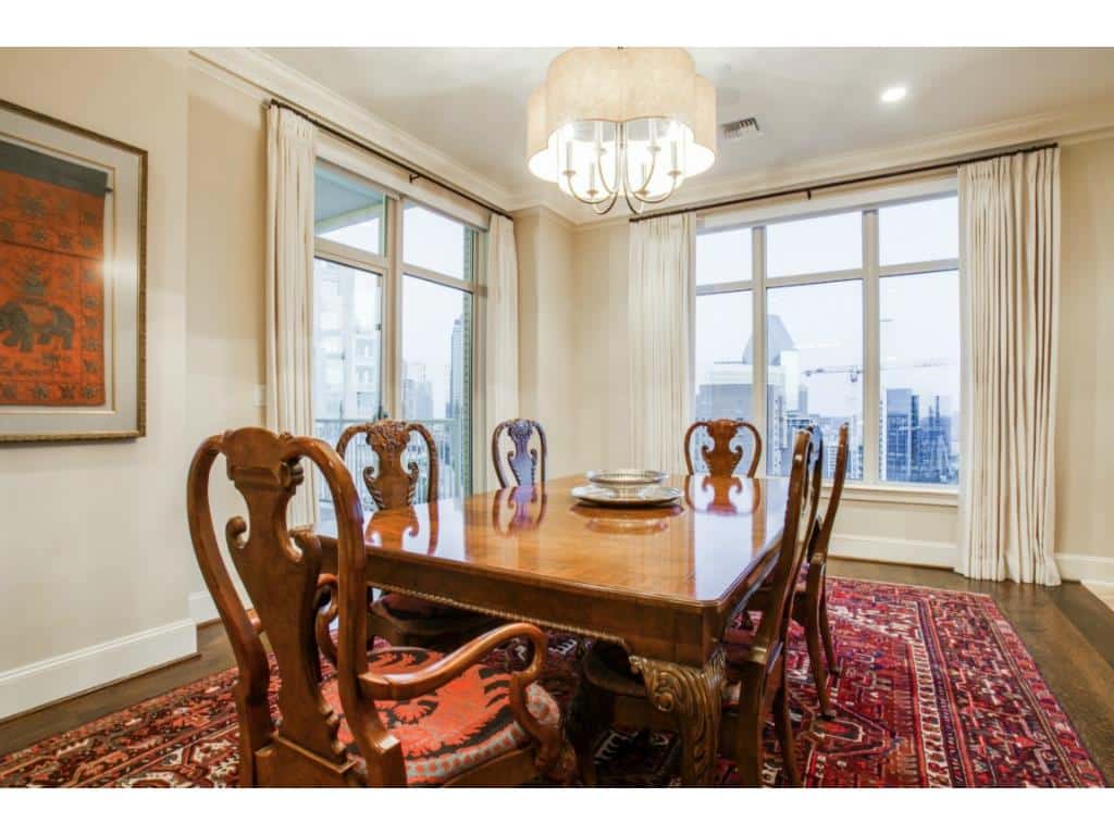 Ritz-1602-dining-room-2