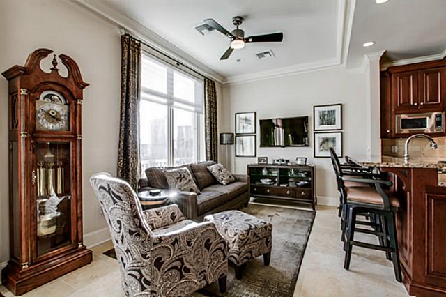 Ritz-Unit-702-Breakfast-Keeping