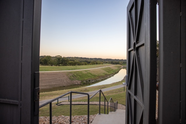 Rivercrest-Bluffs-23