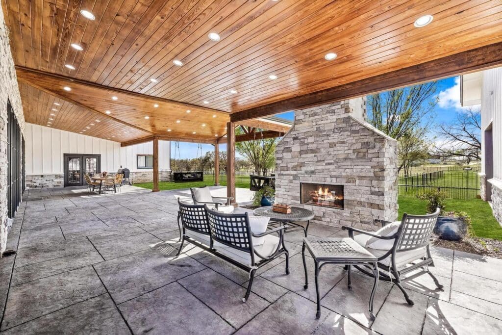 Saint-John-Rd-ext-1024x575