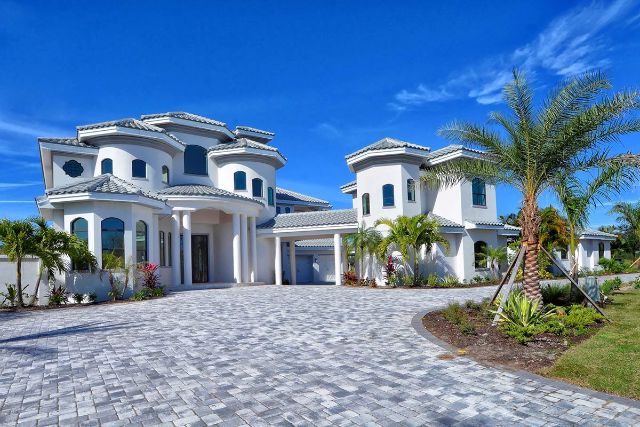 Heritage-Auctions-Sarasota