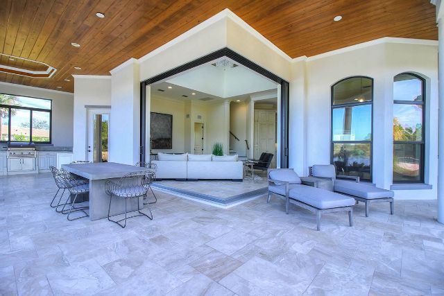 Heritage-Auctions-Sarasota