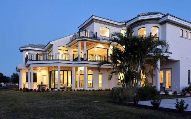 Heritage-Auctions-Sarasota