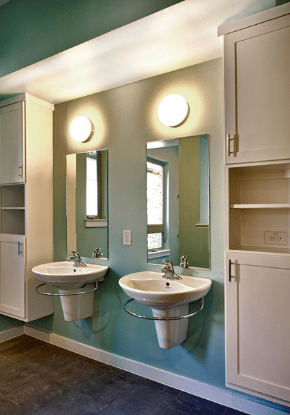 Robert-Raymond-Hurt-House