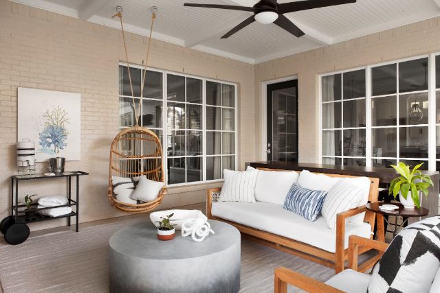 Southcrest_Backyard-furnishings