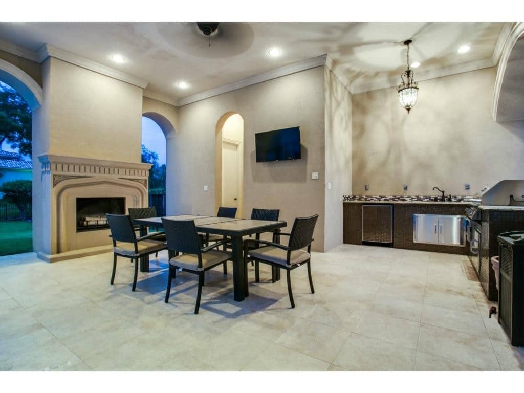 Sudbury-outdoor-rm-1024x768