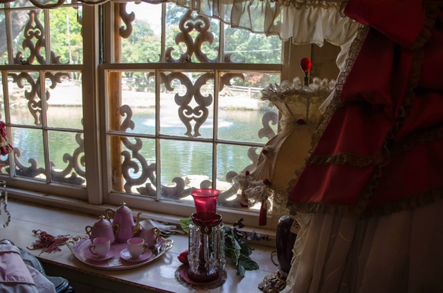 Swan-House-View-detail