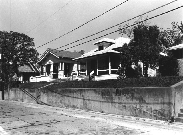 TS-NRHP.03-Elizabeth-Chapel-C.M.E.-Church-1026-East-Tenth-Street-Tenth-Street-Historic-District-Dallas.-Daniel-Hardy-July-1990-SE