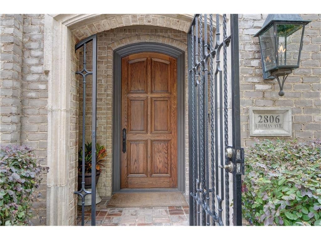 Thomas-Street-door-1024x768