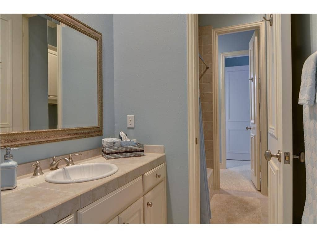 Thomas-street-guest-bath-1024x768