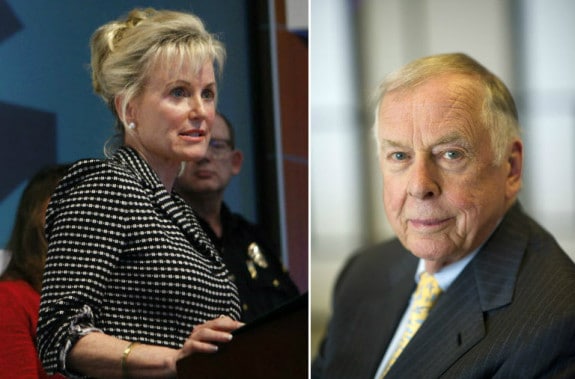 ToniBrinkerandTBoonePickens-575x379