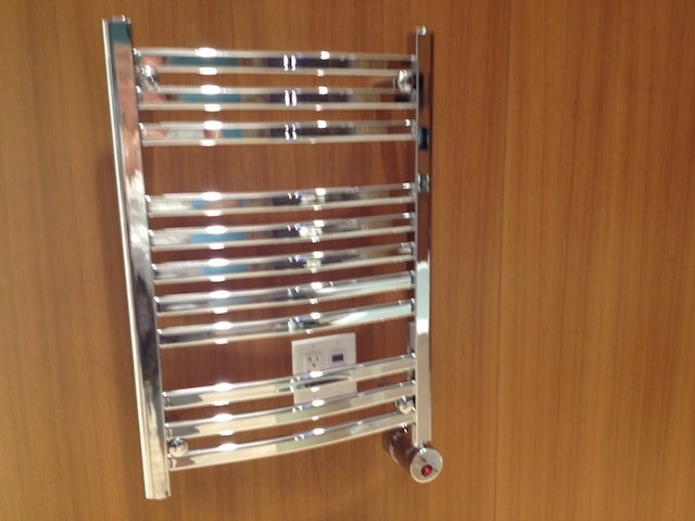 Towel-Warmer