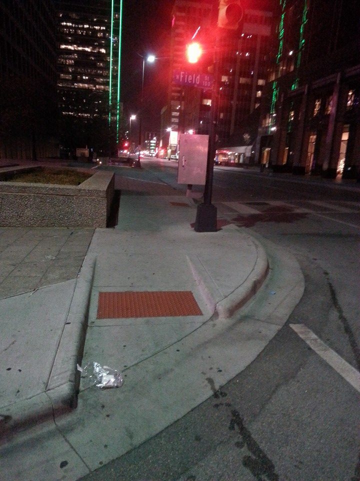 Weird-sidewalks-downtown-Dallas