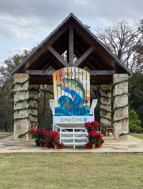 Cape-Cottages-Group-with-lake-and-pool_02crop