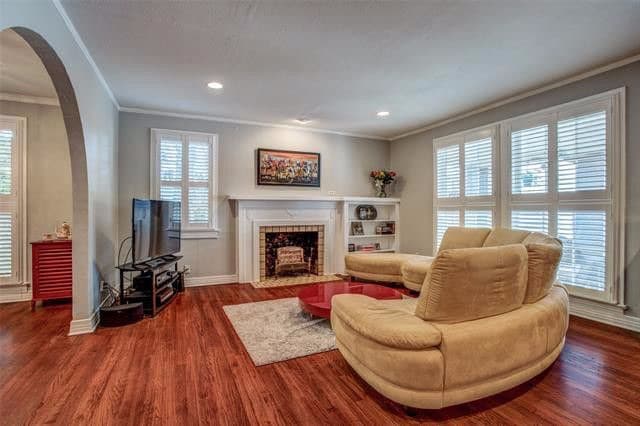 a7e0c4383c07ea82e1715beb7d5350a2l-m1834431467xd-w1020_h770_q80