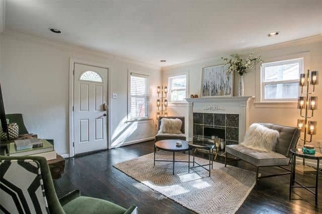 a8ee9e1588bcc2aac8dbac391009053cl-m1632000112xd-w1020_h770_q80