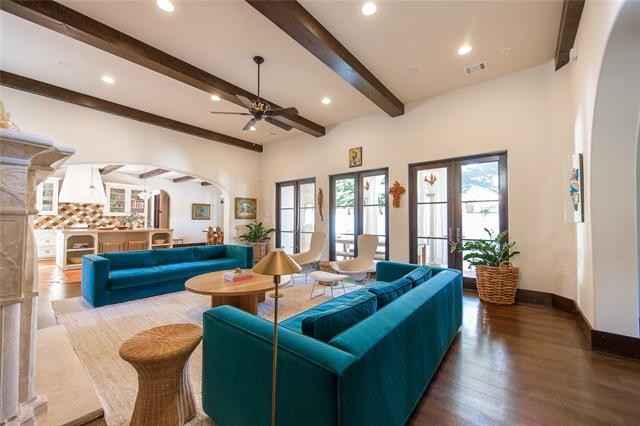 ae68d6ca801fbb11d183c1eb7c82cfa1l-m3783248833od-w1024_h768_x2_s1-1