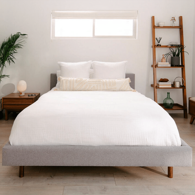 Living_Mod_Laptop_Remy_Eden_Brea-Grey_0292-1-1