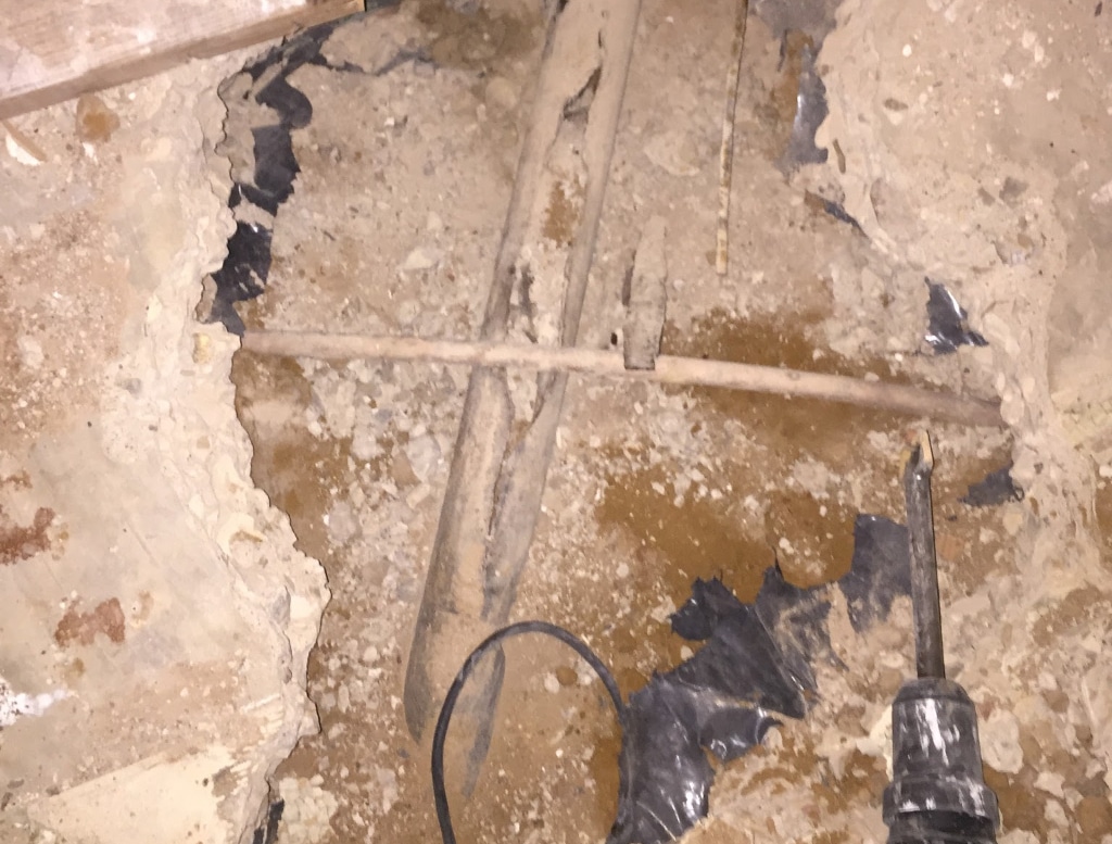 home-inspection-home-inspector-magnifying-glass