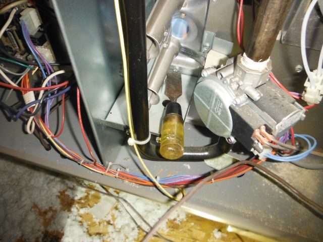 800px-Breakerpanel-level4-inside-view135dl