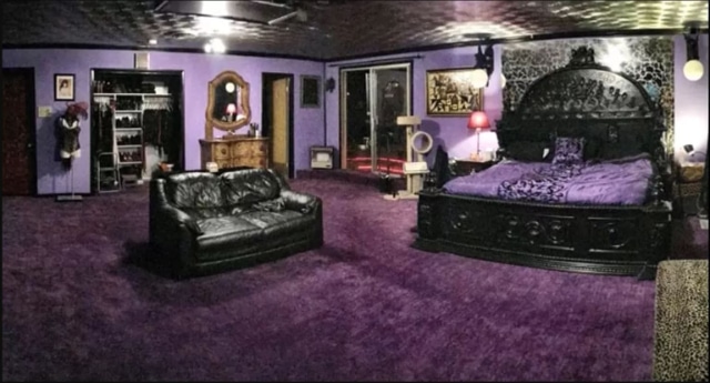 crown-royal-room