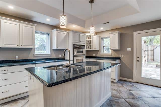 e65a37a7b99f636cec356e4b67e0ef7el-m2579399948od-w1024_h768