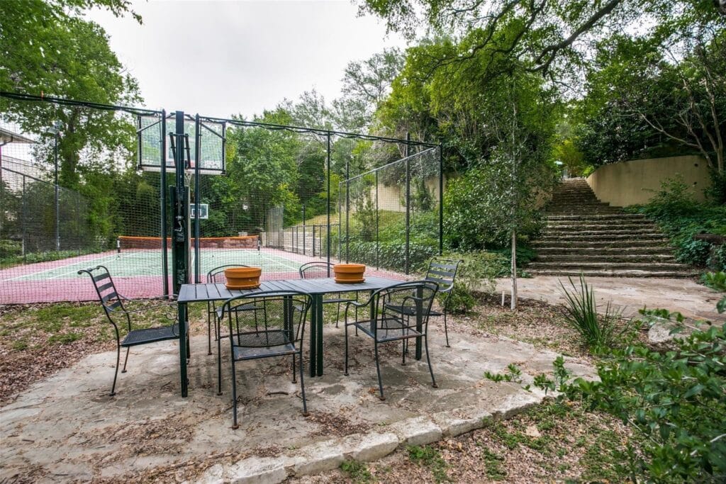 ed2cf5bccb928ad15b9ff014befc3aa1l-m1025584582od-w1024_h768_x2-1024x683