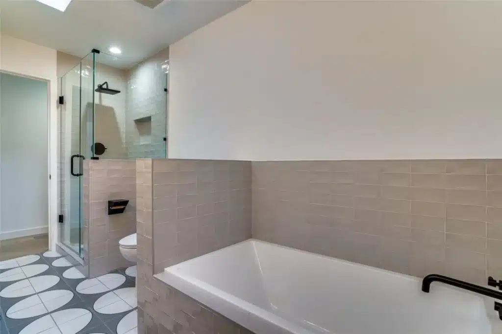 ed3f9828c7873b23b51a2b0279e2d260l-m160049351od-w1024_h768_x2-1024x683