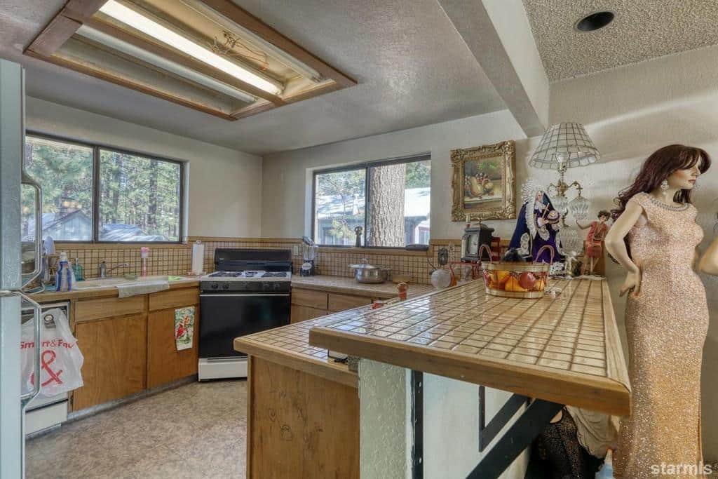 ef6b3dba8bb7df3fd9b37671aeab8863l-m3153379765od-w1024_h768