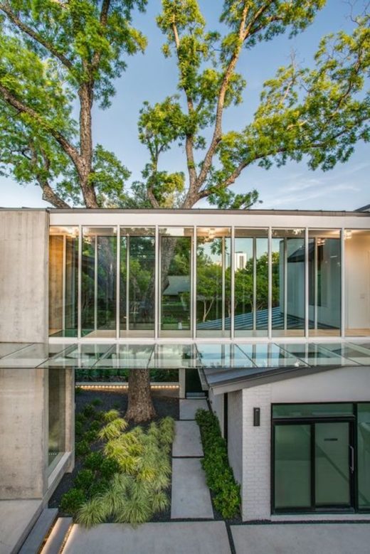 fdd87a0e19de517c823b4dc225ec51bdl-b350053460xd-w1020_h770_q80