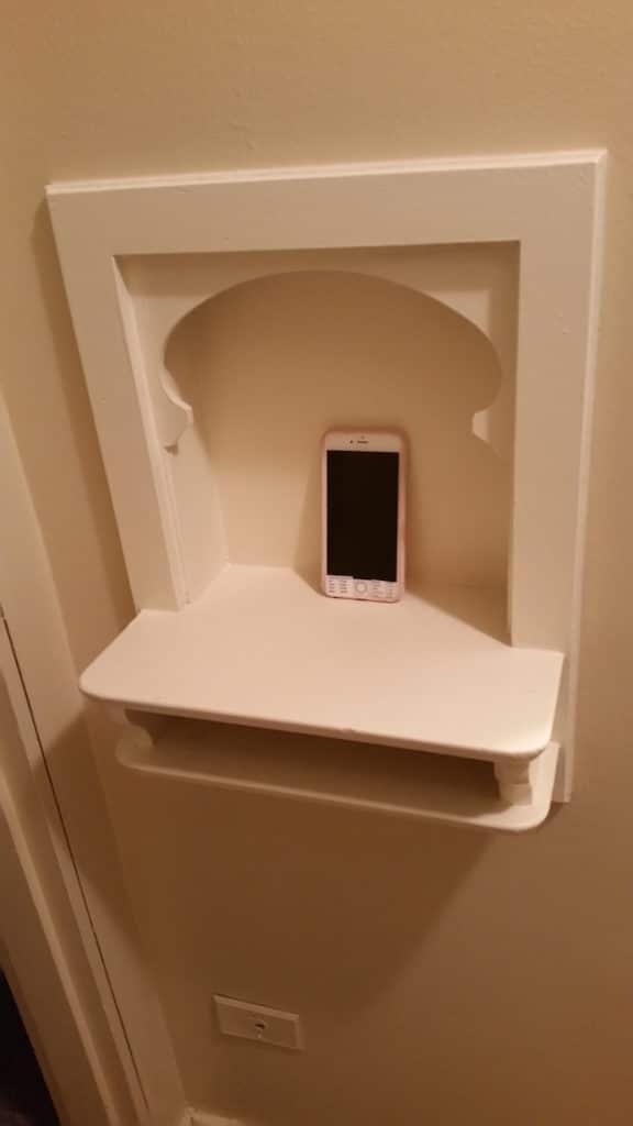 heritage-phone-nook-576x1024