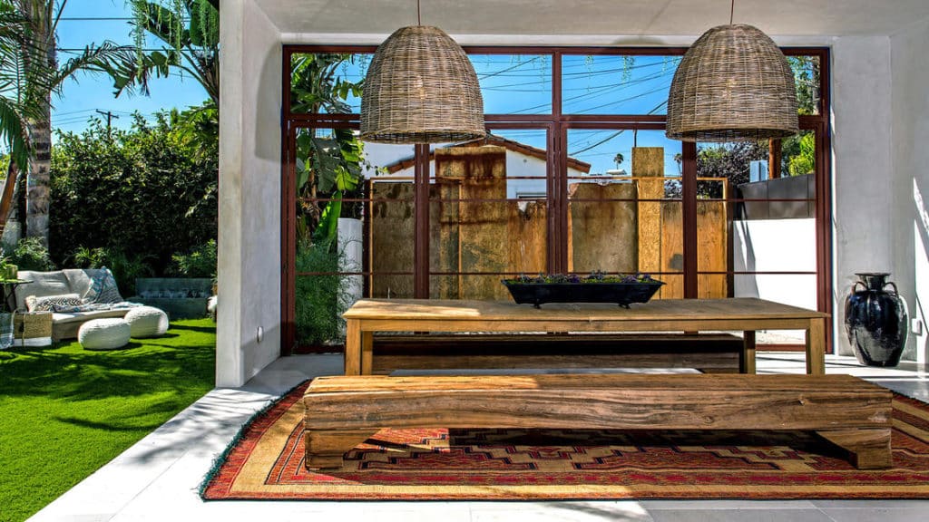 la-fi-hp-home-20160917-pictures-002-1024x576