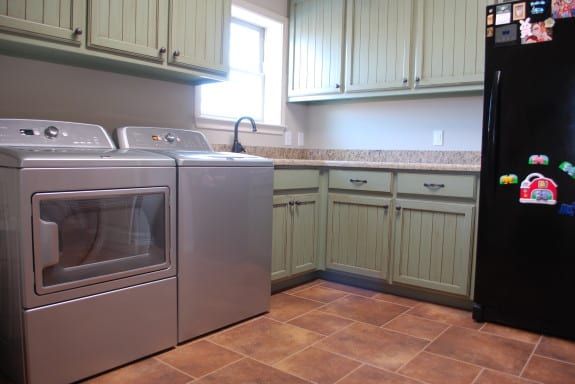 laundry-mud-room1-575x384