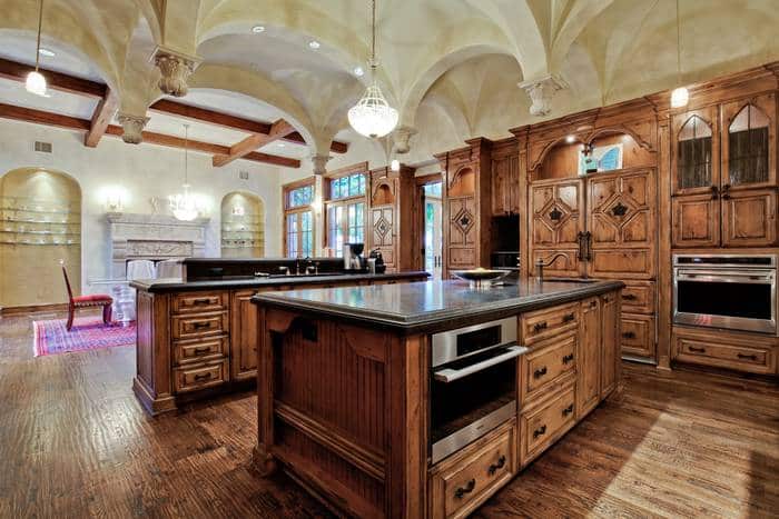 m-mansion-kitchen