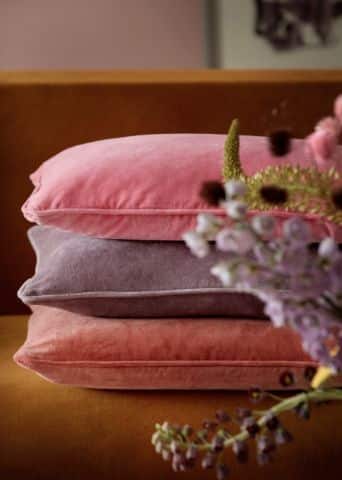 Colorful-French-Macarons-1