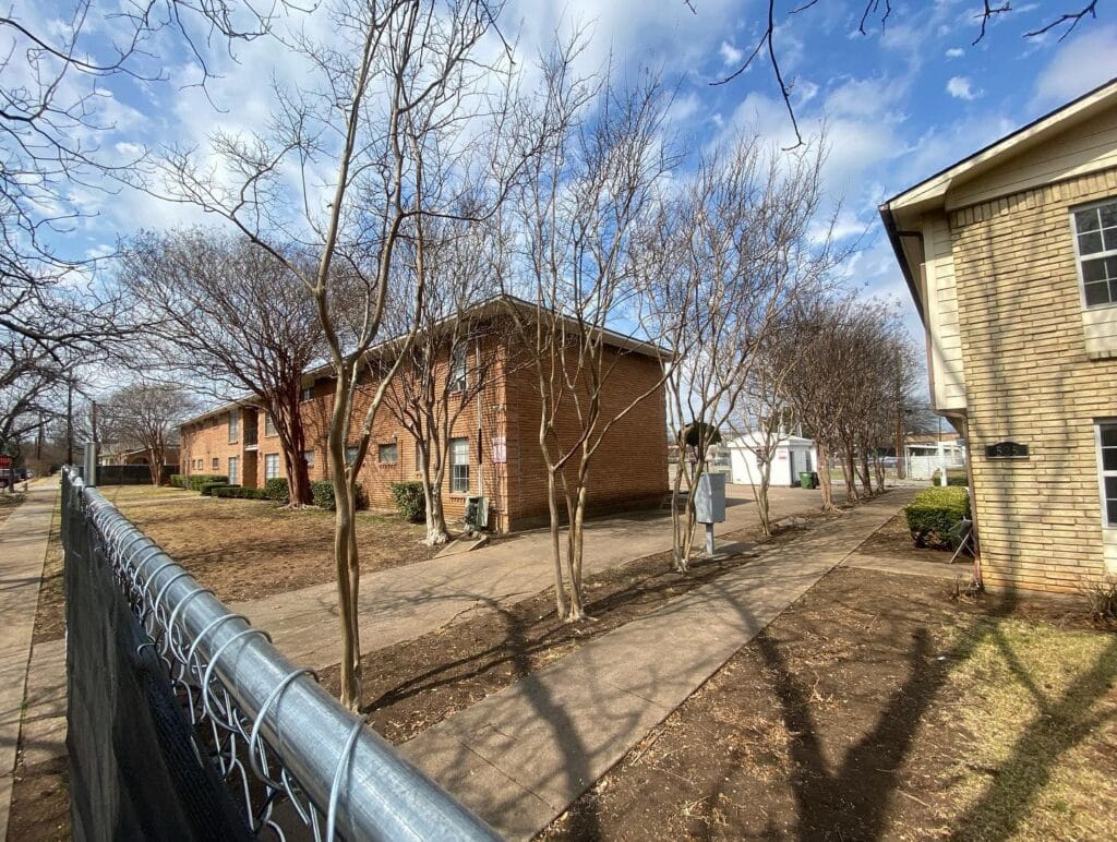 W.-8th-Demolition-Fence-1024x768