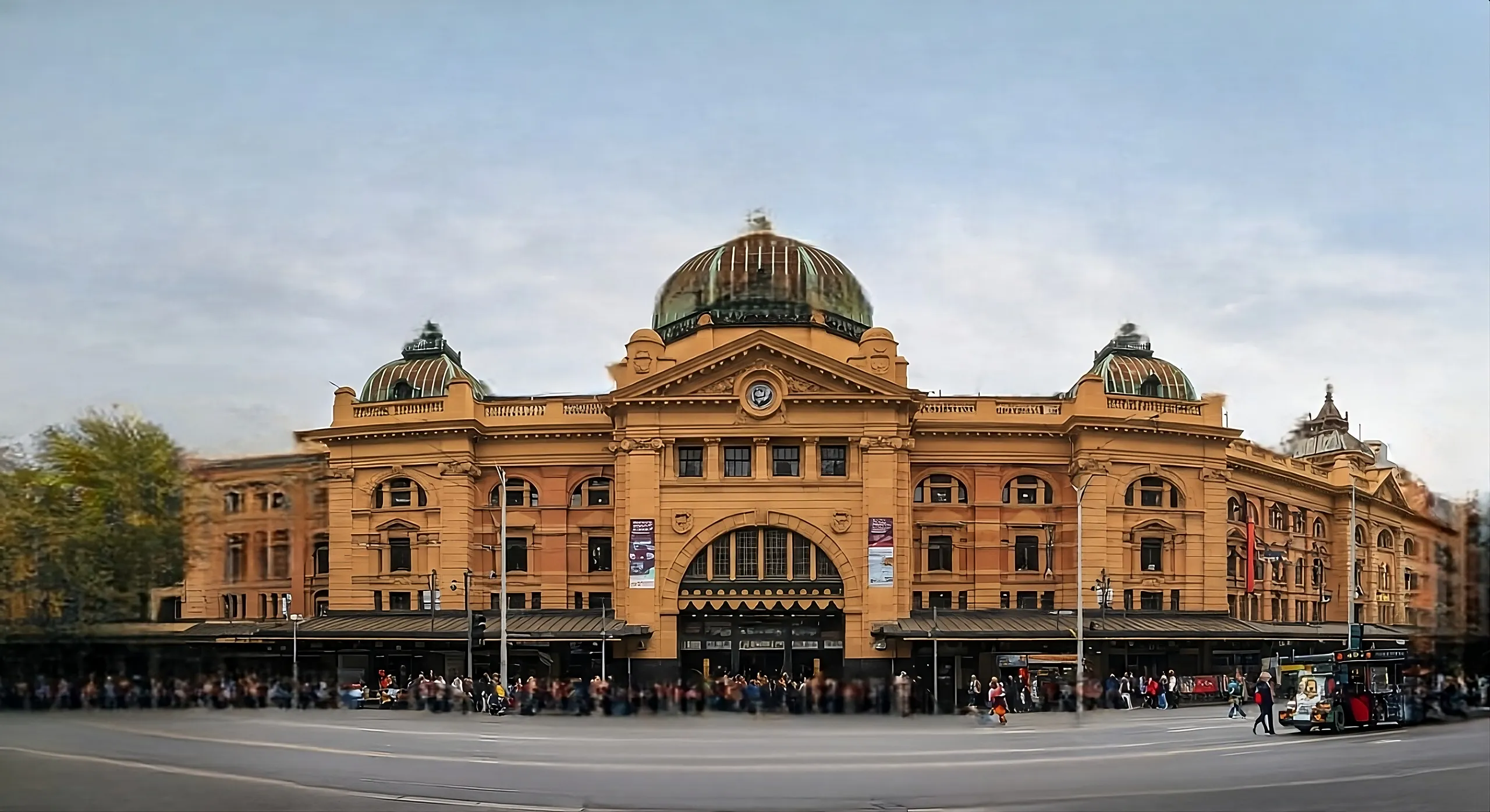 Common Tax Mistakes Melbourne Property Owners Make and How Accountants Help